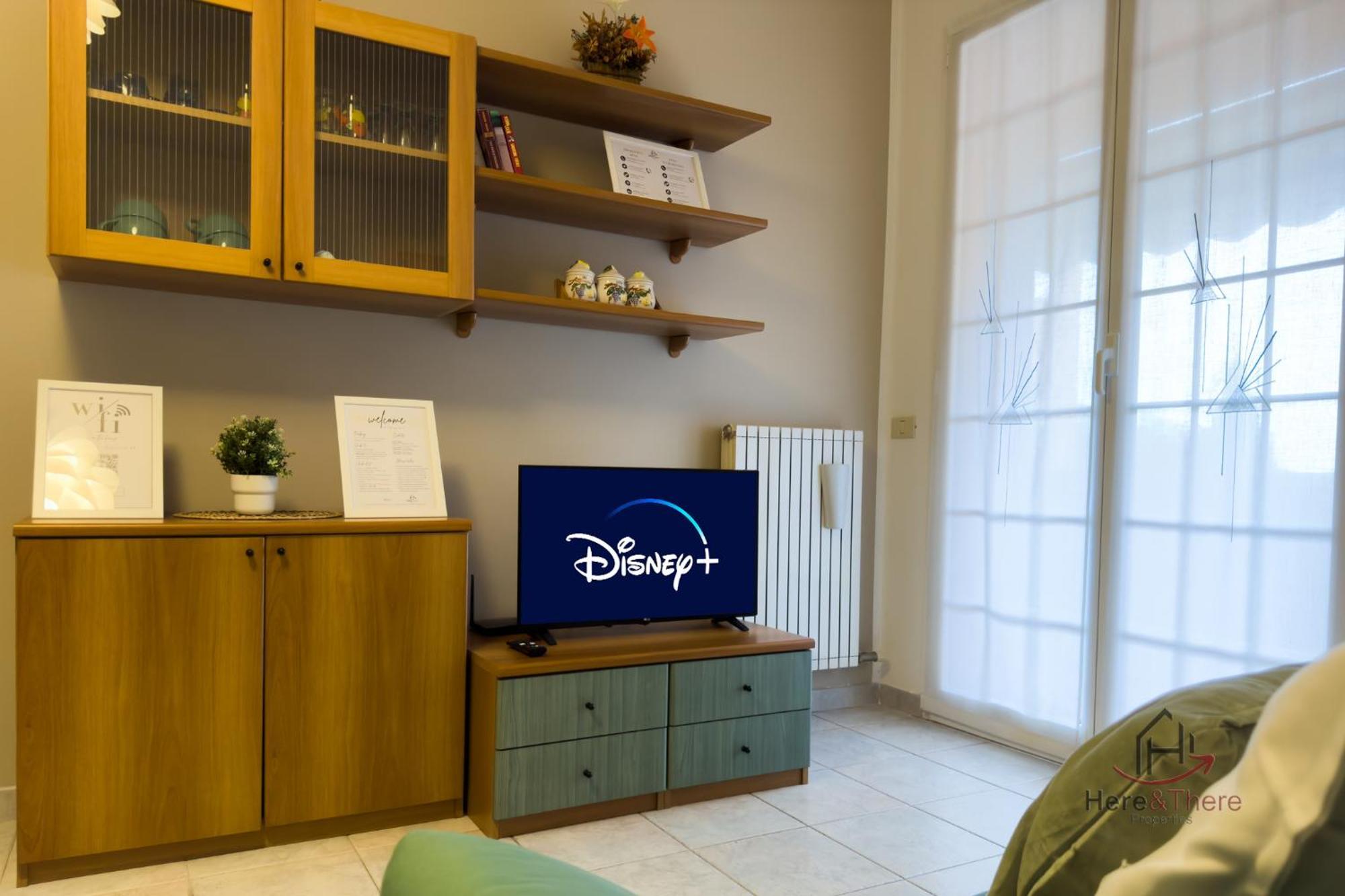 Balcony And Garage - Beaches 5Min Away - Smart Tv 로아노 외부 사진