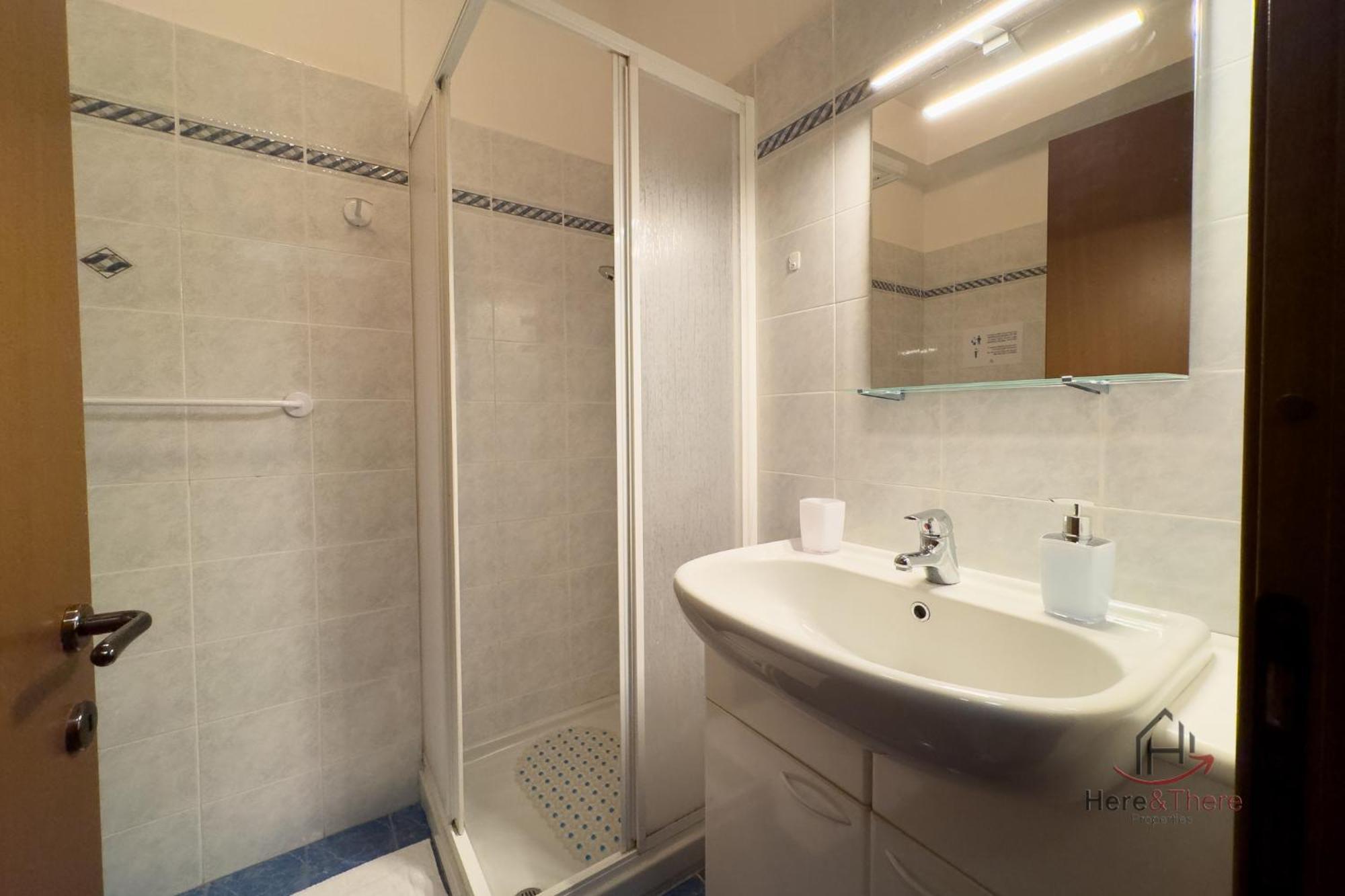 Balcony And Garage - Beaches 5Min Away - Smart Tv 로아노 외부 사진