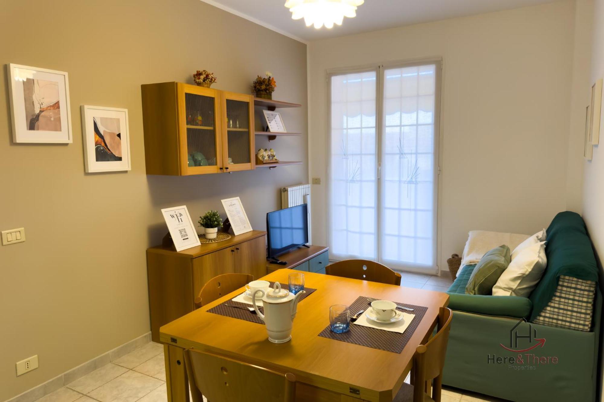 Balcony And Garage - Beaches 5Min Away - Smart Tv 로아노 외부 사진